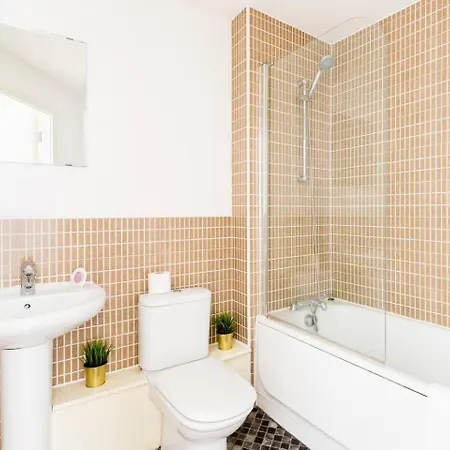 Spacious City Centre Apartment - Balcony - Smart Tv - Wifi- 448A Birmingham Exterior photo